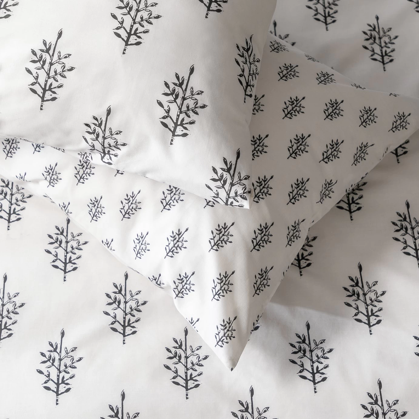 Habitat Woodblock Leaf White Bedding Set - Single 6 Habitat Woodblock Leaf White Bedding Set - Single - Image 4