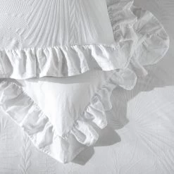 Habitat Cotton 180TC Leaf Matelasse White Bedding - Double 15 Habitat Cotton 180TC Leaf Matelasse White Bedding - Double -Habitat 4096429 R Z004C