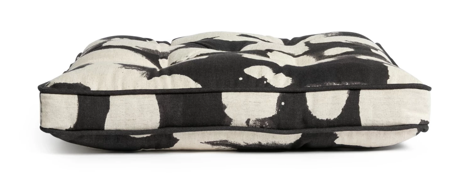 Habitat Ink Print Pack Of 2 Seat Cushions - White And Black 6 Habitat Ink Print Pack Of 2 Seat Cushions - White And Black - Image 4