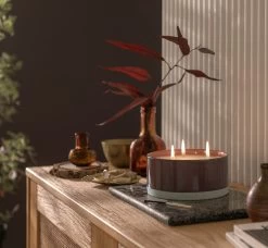 Habitat Large Ceramic Candle - Patchouli & Plum -Habitat 4638911 R Z001C