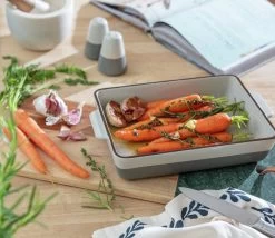 Habitat Speckle 29cm Medium Ceramic Roaster -Habitat 5028317 R Z001C