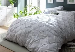 Habitat Hadley Pintuck White Bedding Set - Double -Habitat 8108612 R Z004A