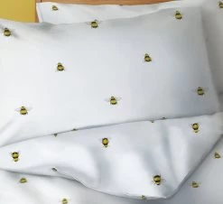 Habitat Hideaway Bee Print White Bedding Set - Single -Habitat 8887720 R Z004A