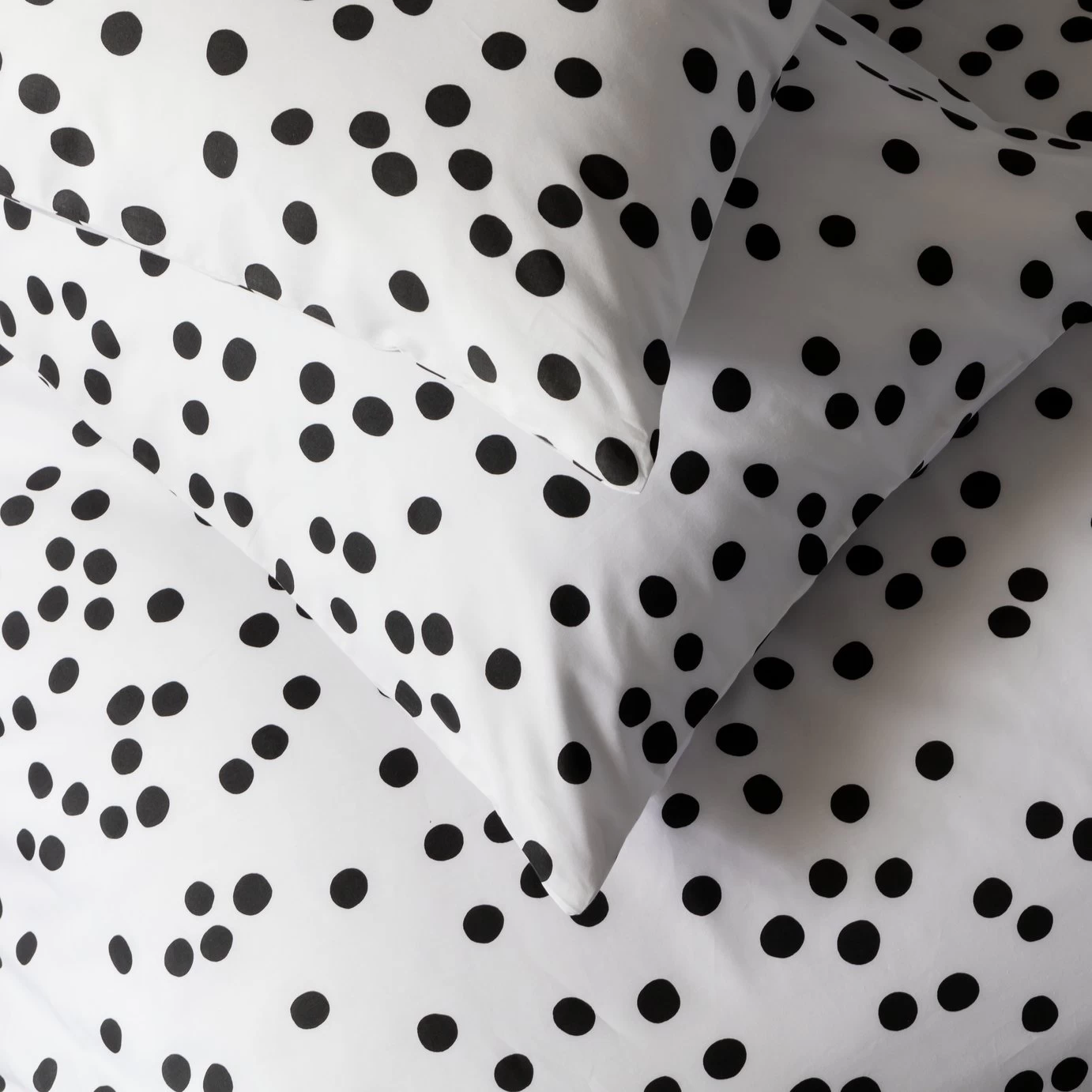 Habitat Cotton Dot Penny White & Black Bedding Set - Single 6 Habitat Cotton Dot Penny White & Black Bedding Set - Single - Image 4