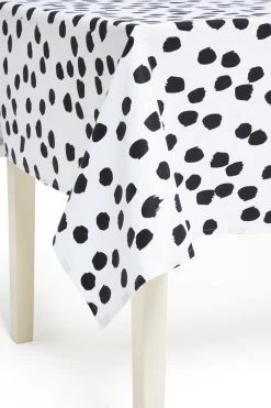 Habitat Spot Wipe Clean Cotton Table Cloth - White