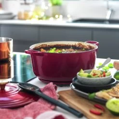 Habitat Country Manor 5.3 Litre Cast Iron Casserole Dish -Habitat 9377143 R Z004C