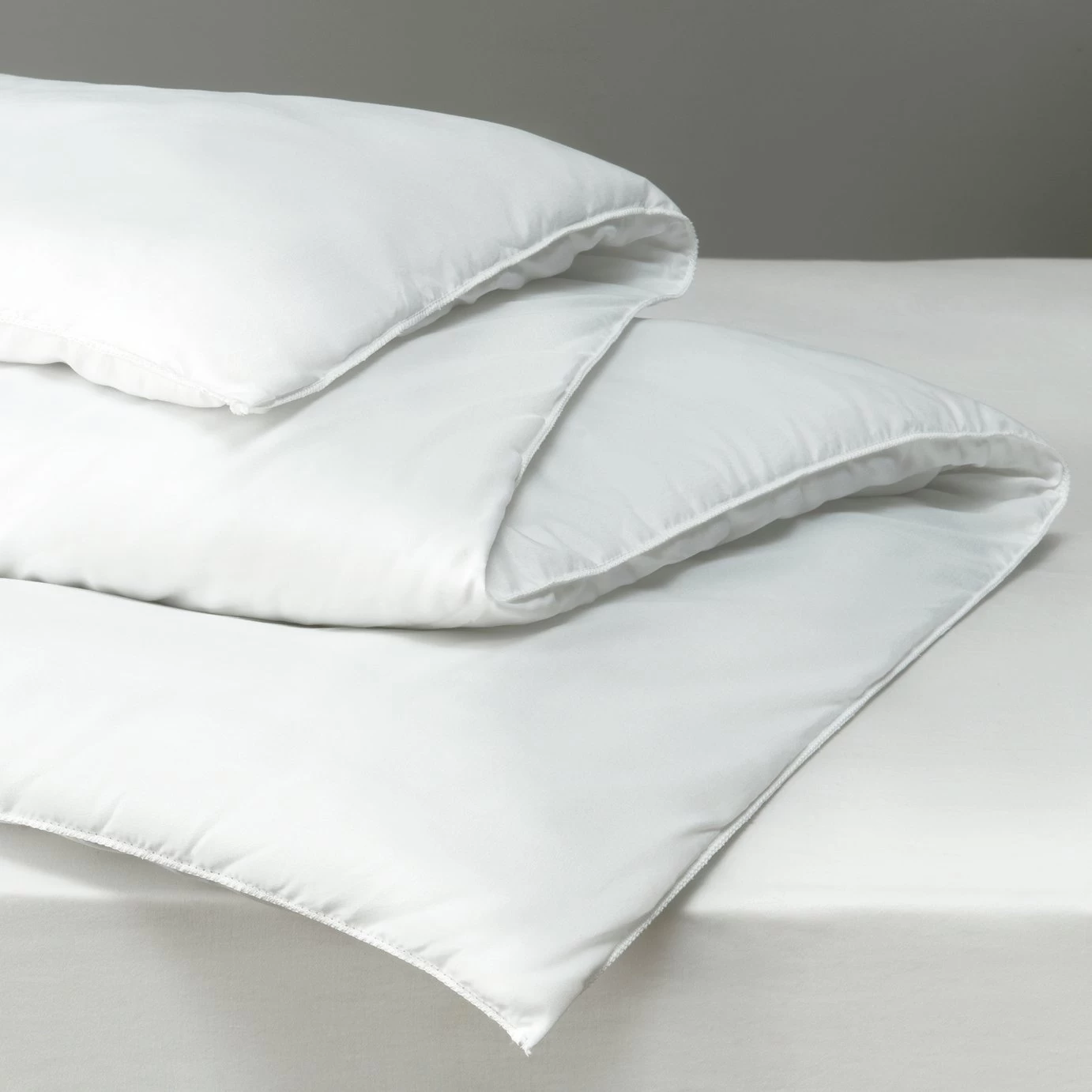 Habitat Supersoft Washable 15 Tog Duvet - Single 4 Habitat Supersoft Washable 15 Tog Duvet - Single - Image 2