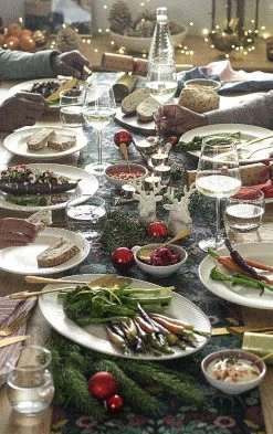 Habitat 16 Piece Gold Stainless Steel Cutlery Set -Habitat 9437014 R Z002C