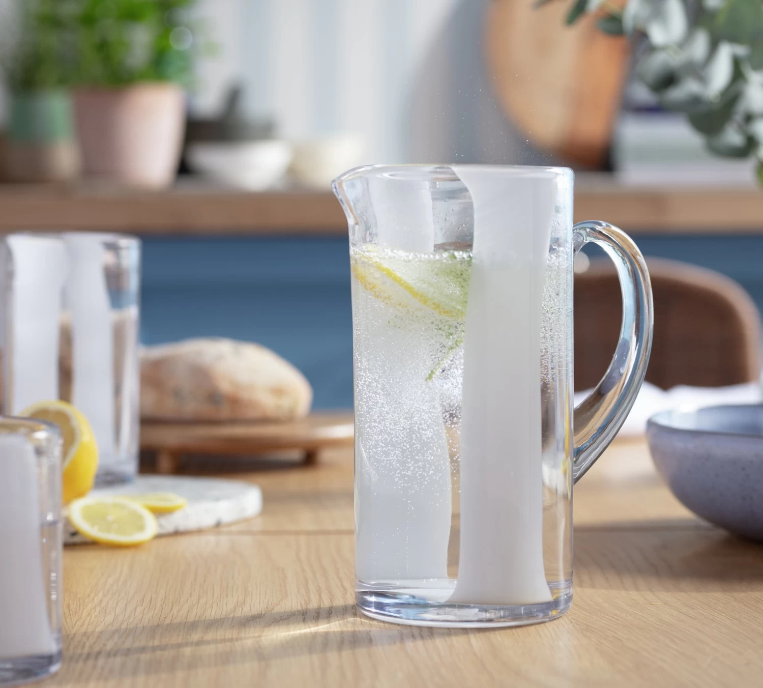 Habitat Art Glass Jug 4 Habitat Art Glass Jug - Image 2